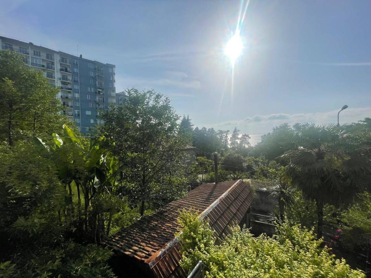 Guest House Nino Махинари Екстериор снимка
