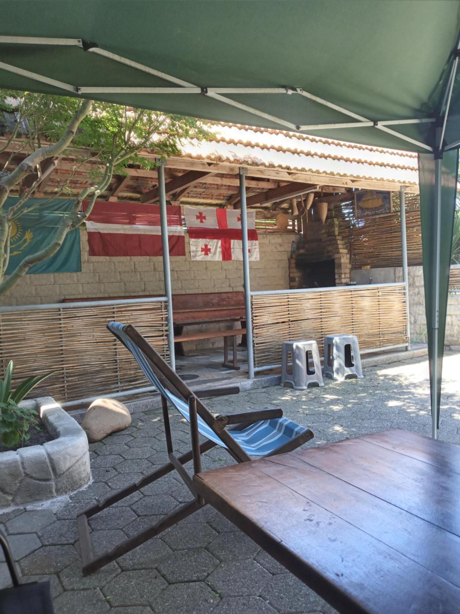 Guest House Nino Махинари Екстериор снимка